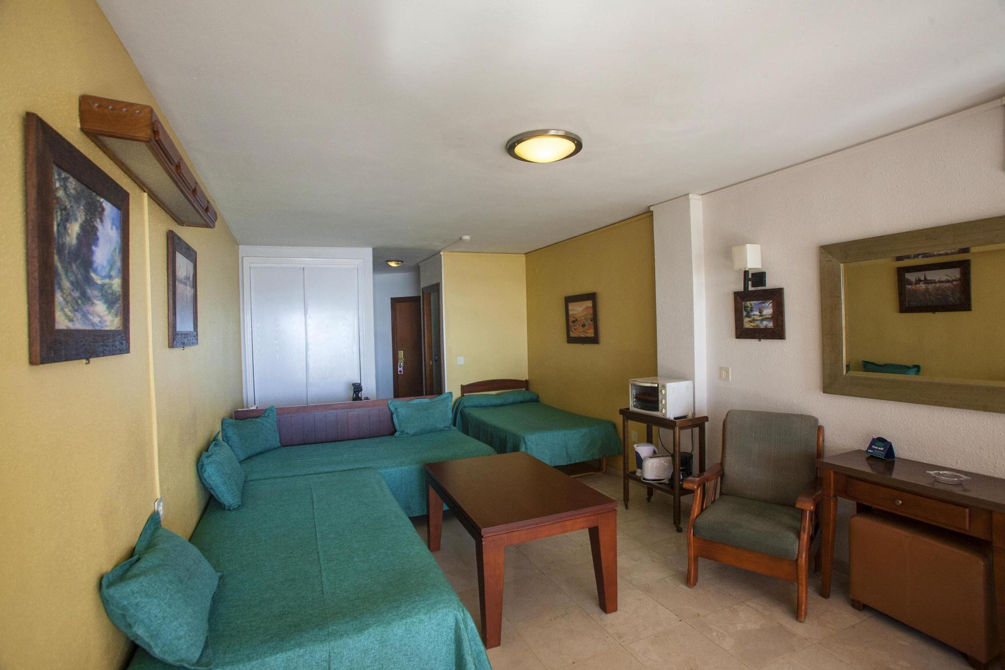 La Jabega Hotel Фуeнхирола Екстериор снимка