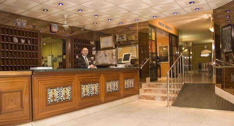 La Jabega Hotel Фуeнхирола Екстериор снимка